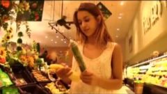 Adolescente ama las verduras